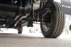 解放悦图 豪华版 1.6L汽油 122马力 东安5档 2.6米双排仓栅式微卡(后单胎)