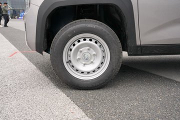 �����ͼ ������ 1.6L���� 122���� ����5�� 2.6��˫�Ų�դʽ΢��(��̥)ͼƬ