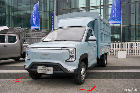�����ͼ ������ 3.47�׵��Ŵ��綯��դʽ΢�� ��������57.9kWh