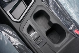 悦图&nbsp;电动载货车驾驶室图片