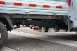 悦图&nbsp;电动载货车底盘图片