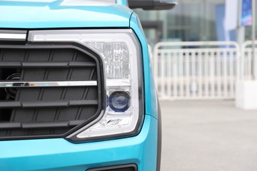 �����ͼ ������ 1.6L CNG 105���� ����5�� 3.3�׵�������΢��(��̥)ͼƬ