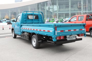 �����ͼ ������ 1.6L CNG 105���� ����5�� 3.3�׵�������΢��(��̥)ͼƬ
