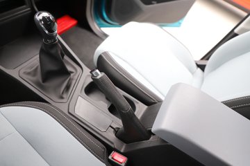 �����ͼ ������ 1.6L CNG 105���� ����5�� 3.3�׵�������΢��(��̥)ͼƬ