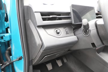�����ͼ ������ 1.6L CNG 105���� ����5�� 3.3�׵�������΢��(��̥)ͼƬ