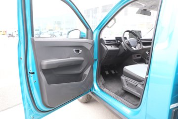 �����ͼ ������ 1.6L CNG 105���� ����5�� 3.3�׵�������΢��(��̥)ͼƬ