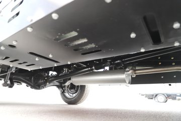 �����ͼ ������ 1.6L CNG 105���� ����5�� 3.3�׵�������΢��(��̥)ͼƬ