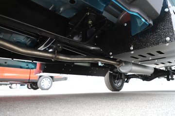 �����ͼ ������ 1.6L CNG 105���� ����5�� 3.3�׵�������΢��(��̥)ͼƬ