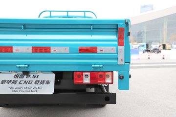 �����ͼ ������ 1.6L CNG 105���� ����5�� 3.3�׵�������΢��(��̥)ͼƬ