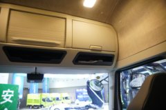 解放J6E 12.5L柴油 520马力 4X2 一汽解放12档 AMT自动档 L2 牵引车