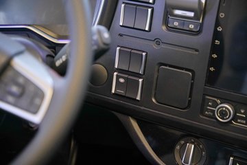 ���J6E 12.5L���� 520���� 4X2 һ�����12�� AMT�Զ��� L2 ǣ����ͼƬ