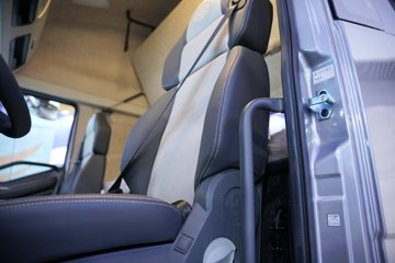 ���J6E 12.5L���� 520���� 4X2 һ�����12�� AMT�Զ��� L2 ǣ����ͼƬ