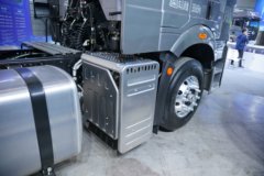 解放J6E 12.5L柴油 520马力 4X2 一汽解放12档 AMT自动档 L2 牵引车