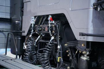 ���J6E 12.5L���� 520���� 4X2 һ�����12�� AMT�Զ��� L2 ǣ����ͼƬ