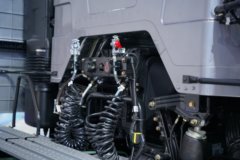 解放J6E 12.5L柴油 520马力 4X2 一汽解放12档 AMT自动档 L2 牵引车