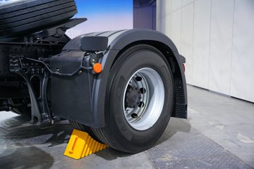 ���J6E 12.5L���� 520���� 4X2 һ�����12�� AMT�Զ��� L2 ǣ����ͼƬ