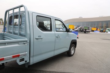 �����ͼ 2.6��˫�Ŵ��綯����΢�� ��������43.2kWhͼƬ