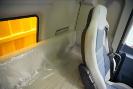 解放JH6&nbsp;载货车驾驶室                                               图片