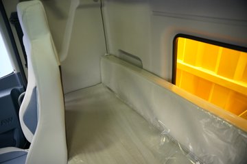���JH6 6.6L���� 290���� 4X2 ��ʿ��8�� �����жʽ�ػ���ͼƬ