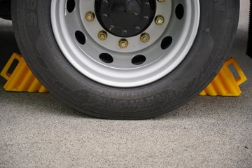 ���JH6 6.6L���� 290���� 4X2 ��ʿ��8�� �����жʽ�ػ���ͼƬ