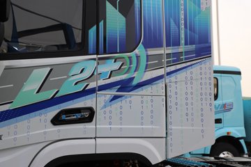 ��������G6000 12.5L���� 560���� 4X2 ��ʿ��16�� ǣ����ͼƬ