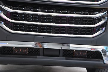 ��������G6000 12.5L���� 560���� 4X2 ��ʿ��16�� ǣ����ͼƬ