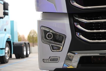 ��������G6000 12.5L���� 560���� 4X2 ��ʿ��16�� ǣ����ͼƬ