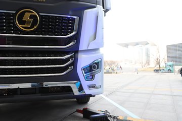 ��������G6000 12.5L���� 560���� 4X2 ��ʿ��16�� ǣ����ͼƬ