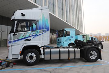 ��������G6000 12.5L���� 560���� 4X2 ��ʿ��16�� ǣ����ͼƬ