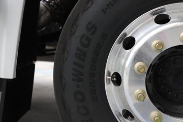 ��������G6000 12.5L���� 560���� 4X2 ��ʿ��16�� ǣ����ͼƬ