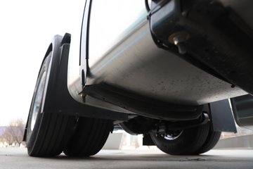 ��������G6000 12.5L���� 560���� 4X2 ��ʿ��16�� ǣ����ͼƬ