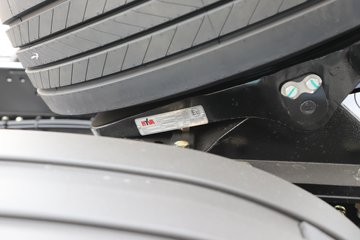 ��������G6000 12.5L���� 560���� 4X2 ��ʿ��16�� ǣ����ͼƬ