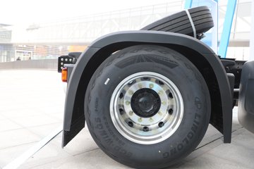 ��������G6000 12.5L���� 560���� 4X2 ��ʿ��16�� ǣ����ͼƬ