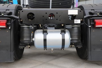 ��������G6000 12.5L���� 560���� 4X2 ��ʿ��16�� ǣ����ͼƬ