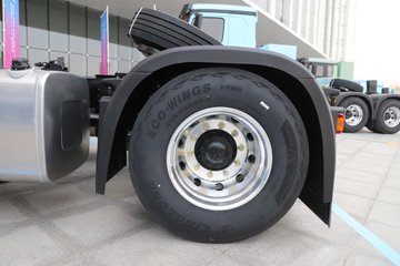 ��������G6000 12.5L���� 560���� 4X2 ��ʿ��16�� ǣ����ͼƬ