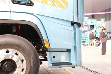 ��������G6000C 12.5L���� 600���� 6X4 ��ʿ��12�� AMT�Զ��� ǣ����ͼƬ