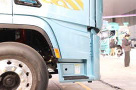 德龙G6000&nbsp;牵引车外观                                                图片