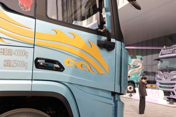 ��������G6000C 12.5L���� 600���� 6X4 ��ʿ��12�� AMT�Զ��� ǣ����ͼƬ