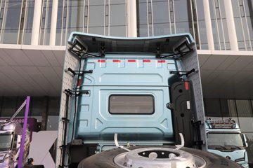 ��������G6000C 12.5L���� 600���� 6X4 ��ʿ��12�� AMT�Զ��� ǣ����ͼƬ