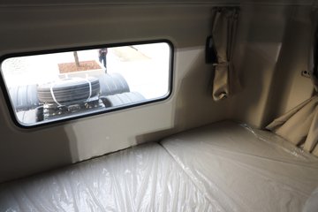 ��������G6000C 12.5L���� 600���� 6X4 ��ʿ��12�� AMT�Զ��� ǣ����ͼƬ