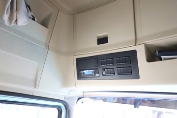 ��������G6000C 12.5L���� 600���� 6X4 ��ʿ��12�� AMT�Զ��� ǣ����ͼƬ