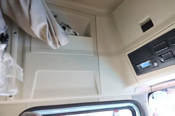 ��������G6000C 12.5L���� 600���� 6X4 ��ʿ��12�� AMT�Զ��� ǣ����ͼƬ