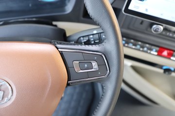 ��������G6000C 12.5L���� 600���� 6X4 ��ʿ��12�� AMT�Զ��� ǣ����ͼƬ