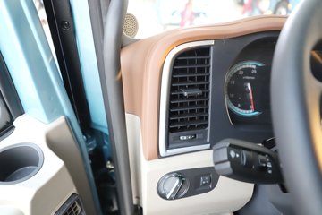 ��������G6000C 12.5L���� 600���� 6X4 ��ʿ��12�� AMT�Զ��� ǣ����ͼƬ