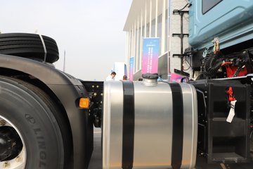 ��������G6000C 12.5L���� 600���� 6X4 ��ʿ��12�� AMT�Զ��� ǣ����ͼƬ