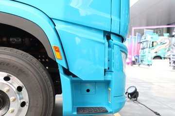 ��������H6000 ݼӢ�� 13.3L LNG 540���� 6X4 ��ʿ��12�� ǣ����ͼƬ