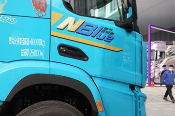 ��������H6000 ݼӢ�� 13.3L LNG 540���� 6X4 ��ʿ��12�� ǣ����ͼƬ