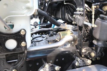 ��������H6000 ݼӢ�� 13.3L LNG 540���� 6X4 ��ʿ��12�� ǣ����ͼƬ