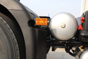 ��������H6000 ݼӢ�� 13.3L LNG 540���� 6X4 ��ʿ��12�� ǣ����ͼƬ