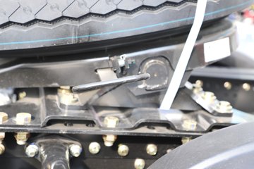 ��������H6000 ݼӢ�� 13.3L LNG 540���� 6X4 ��ʿ��12�� ǣ����ͼƬ